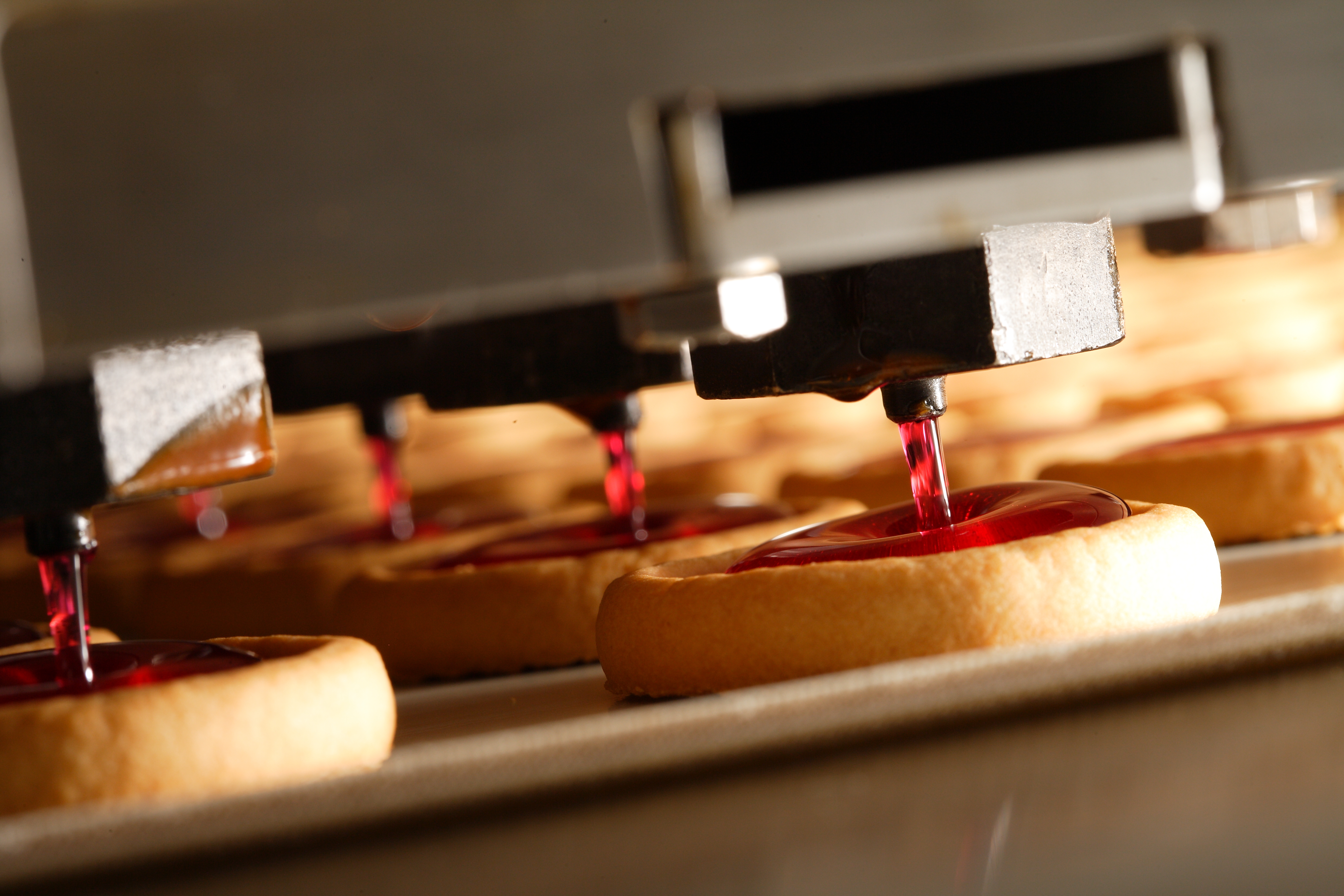 Красивый момент – наполнение печенья прозрачным желе